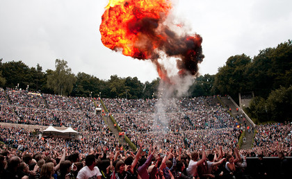 ein fest für augen und ohren - Konzertbericht: Muse live auf der Berliner Waldbühne 
